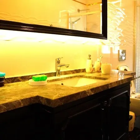 Luxury Hotel 4*